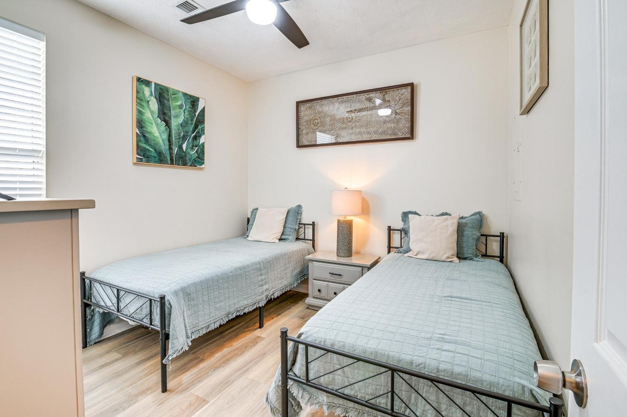 Breezy Golf Condo With Pool Access, 4 Mi To Beach 미를 비치 외부 사진