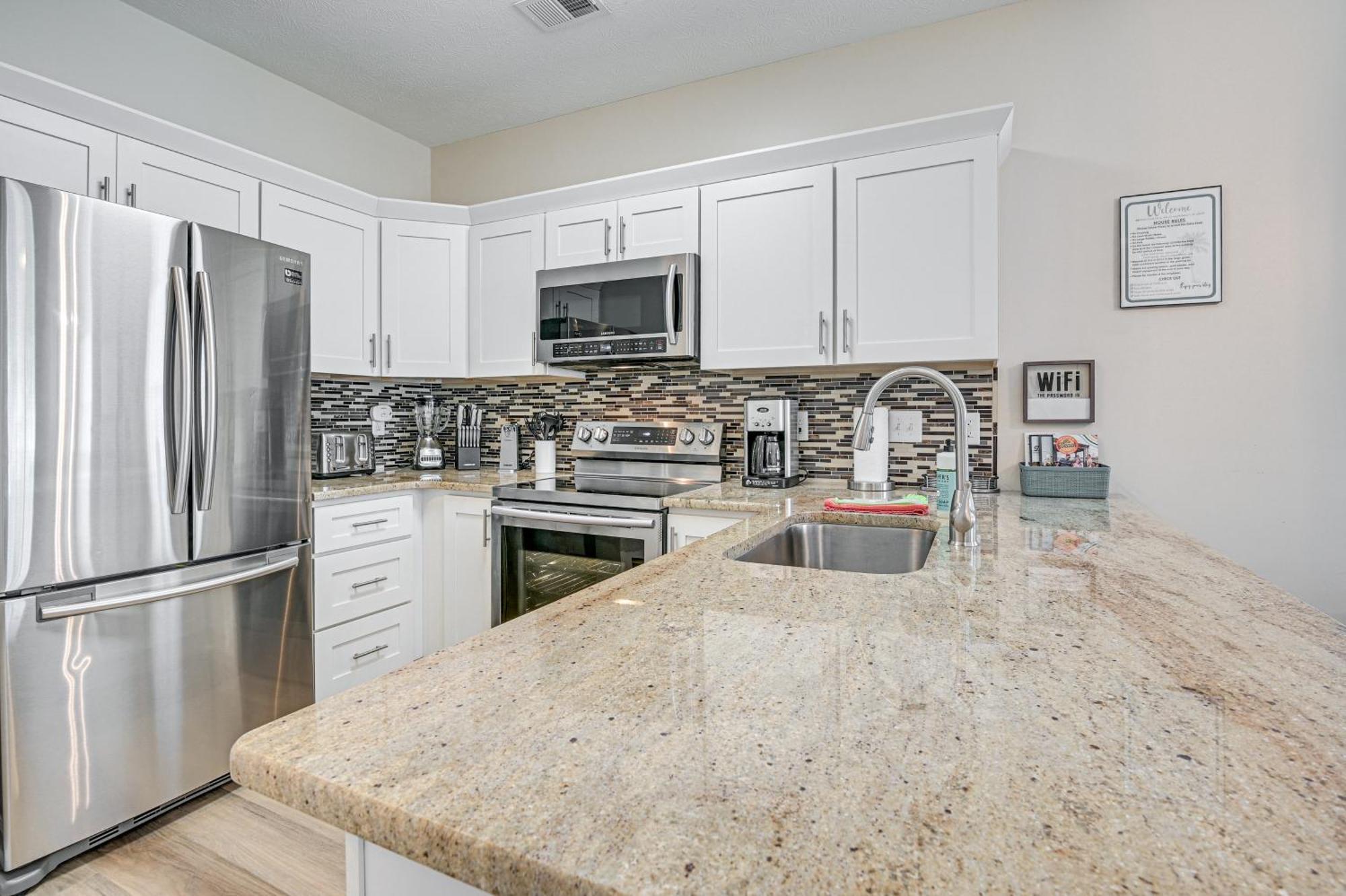 Breezy Golf Condo With Pool Access, 4 Mi To Beach 미를 비치 외부 사진